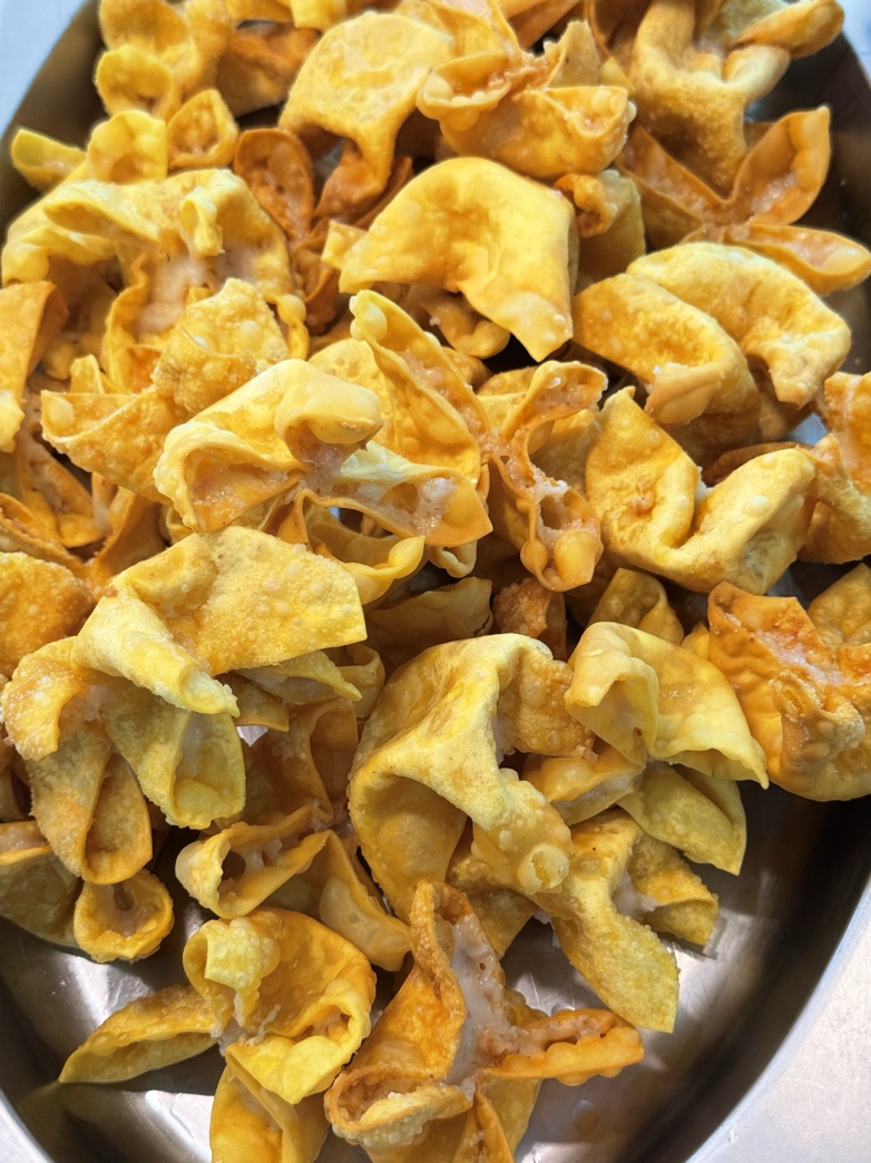 Cheese wontons