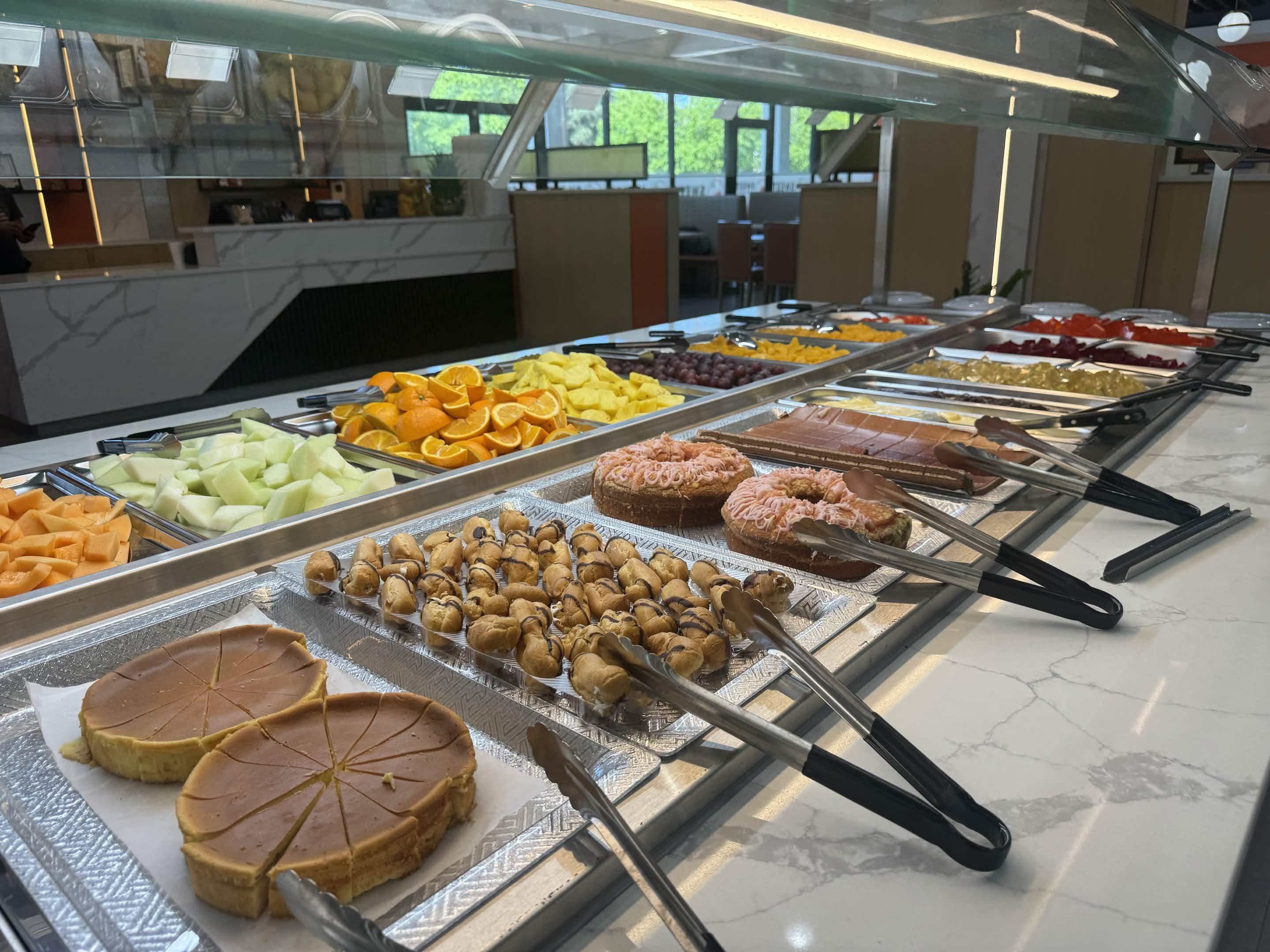 Desserts & Fruits